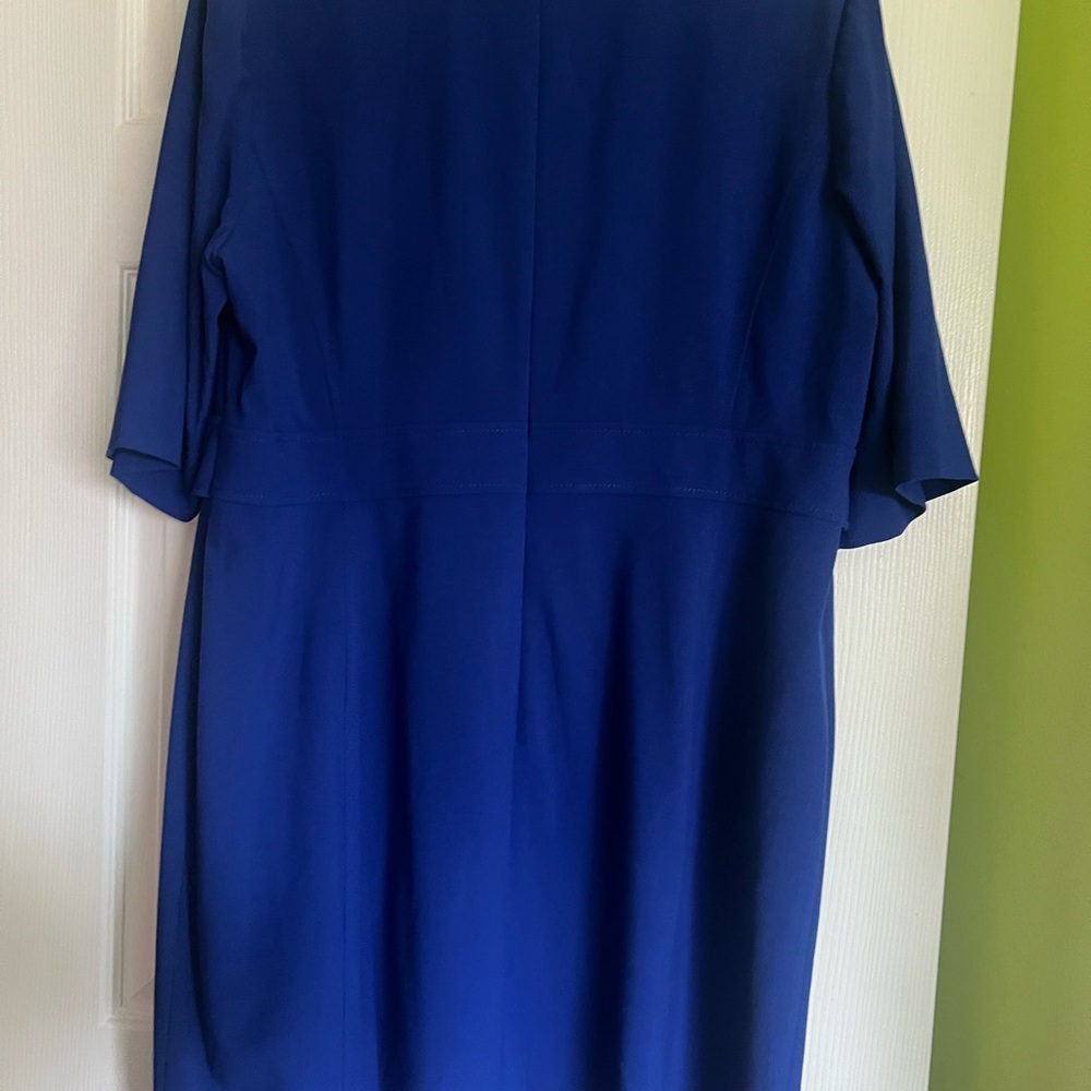 Tahari Blue